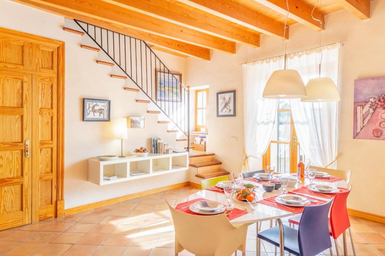 Townhouse In 300 Mts To The Vakantiehuis Palma de Mallorca